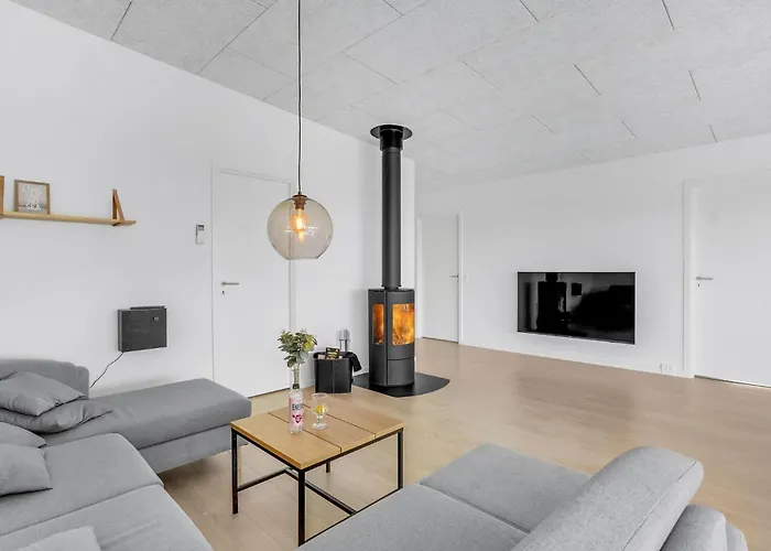 Stunning In With Sauna Nyaraló *