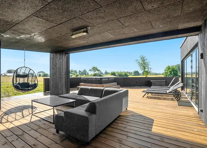 Nyaraló Stunning In With Sauna *